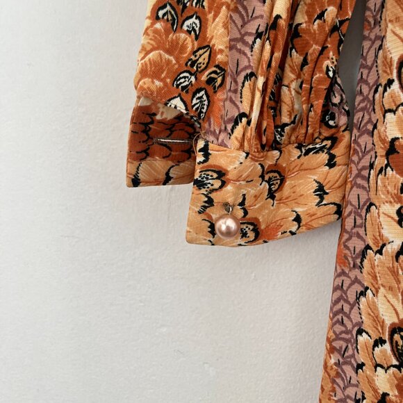 Vintage Feather Pattern Pearl Button Maxi - Picture 6 of 8